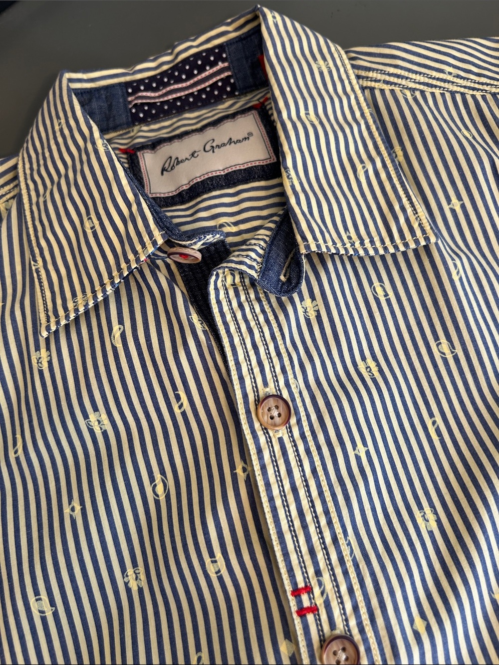 Robert Graham Men’s Casual Button-Down Shirt. Excellent condition